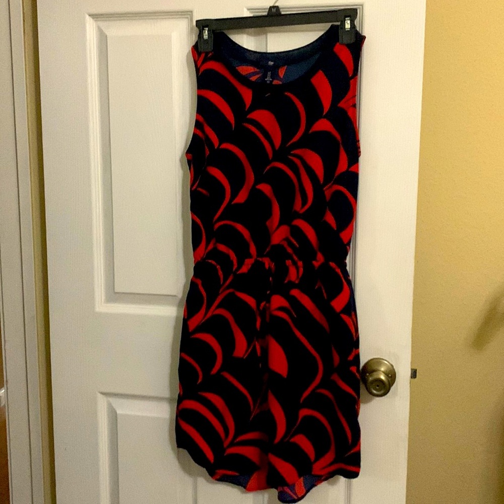 Such a pretty dress but didn’t fit! Brand GAP size small